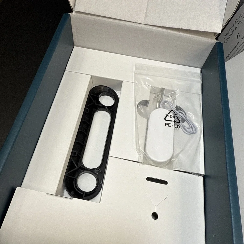 Arlo Essential Wired HD Video Doorbell Security Camera - 2 Way Audio AVD1001